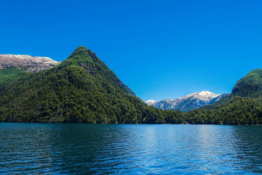 © Unsplash - Hector Ramon Perez Traversée des Lacs - Cruce de los Lagos