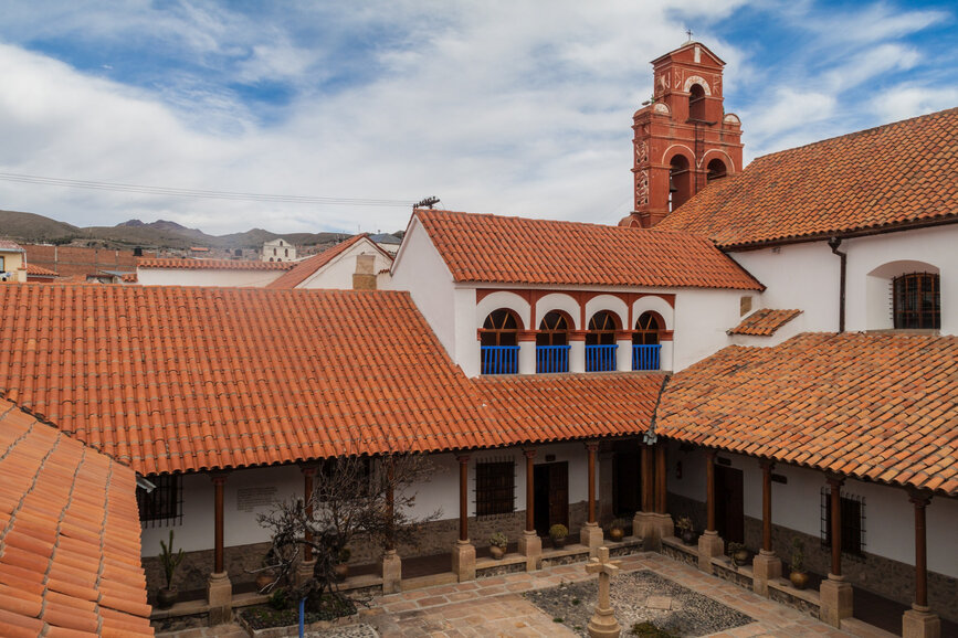© Shutterstock - Matyas Rehak Couvent Santa Teresa