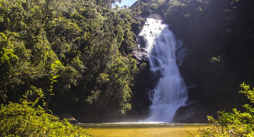© Shutterstock - Bruno Martins Imagens Cascade et Alambique