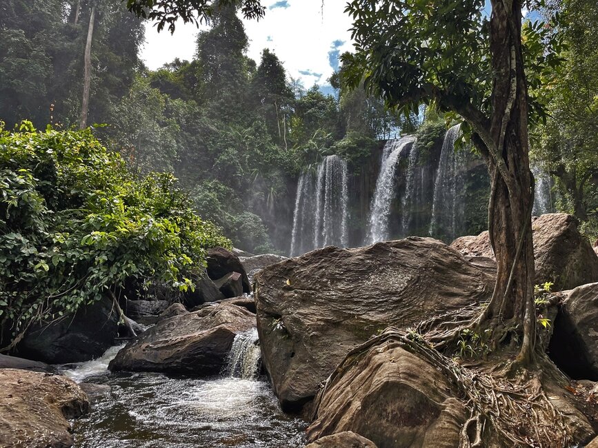 © Shutterstock - PhotoFra Chutes d'eau cambodge