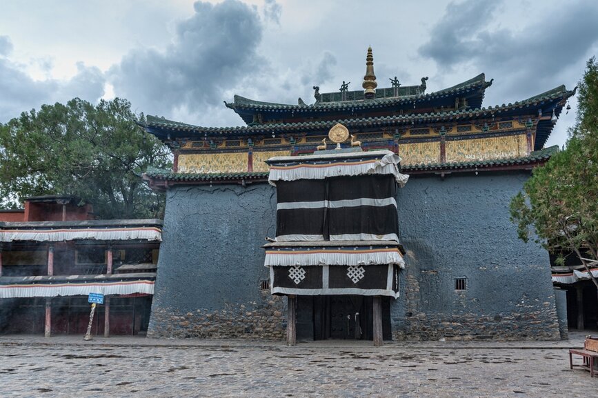 © Shutterstock - Laura Facchini Shalu monastère