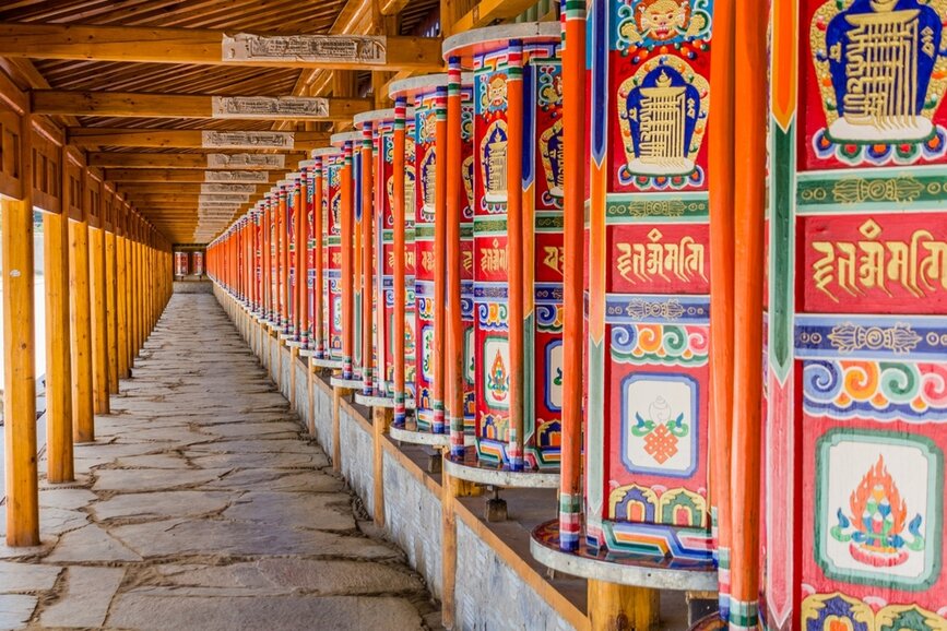 © Shutterstock - Matyas Rehak Xiahe