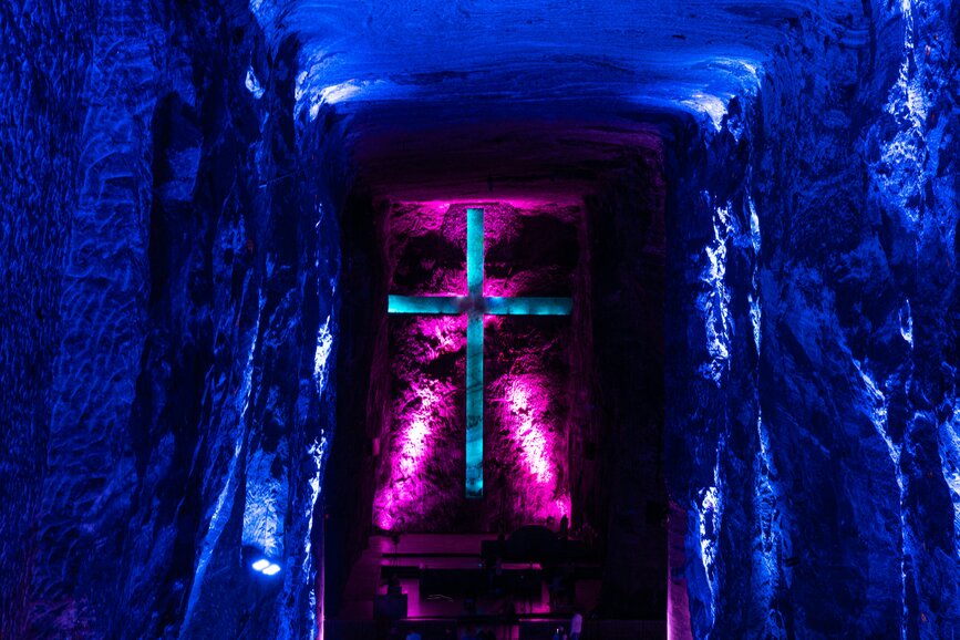 © Unsplash - David Hertle Cathédrale de sel de Zipaquira