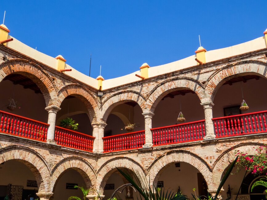 © Shutterstock - Stock Photos 2000 Couvent de la Popa