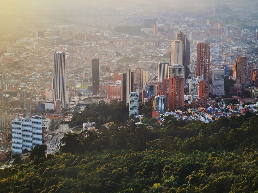 © Unsplash - Michael Pointner Bogota