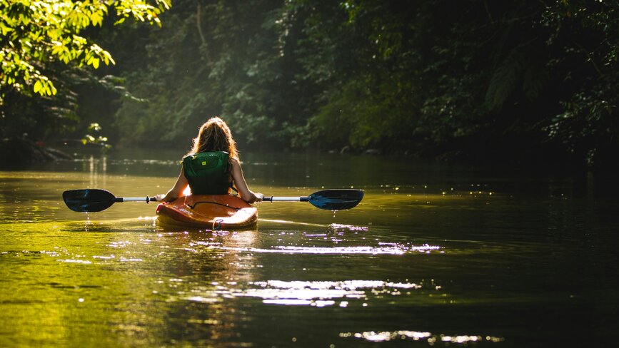 © Unsplash - Filip Mroz Kayak au Costa Rica