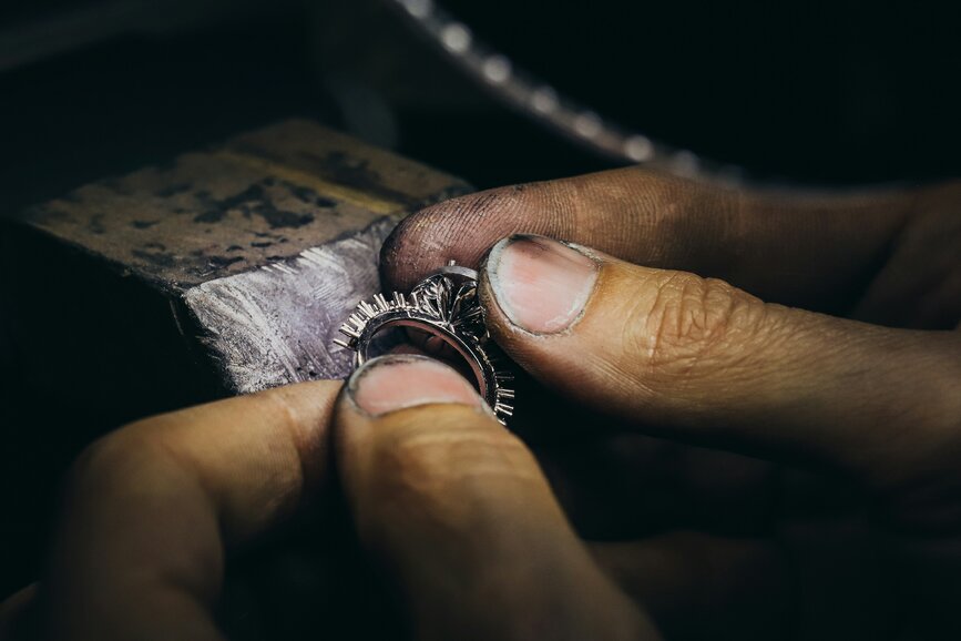 © Unsplash - Tahlia Doyle Fabrication de bijoux