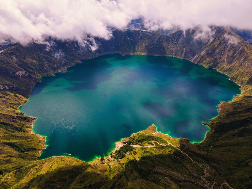 © Unsplash - Andres Medina Cratère de Quilotoa