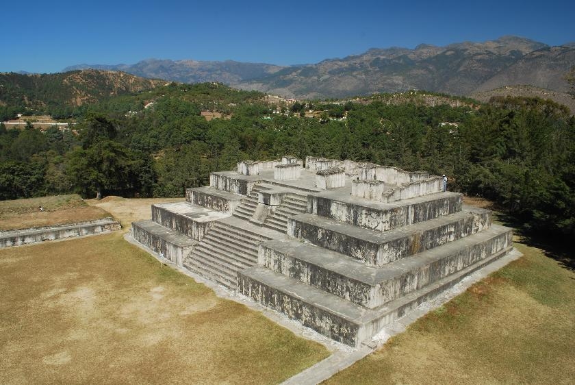 © Shutterstock - Lev Levin Visite des ruines de Zaculeu
