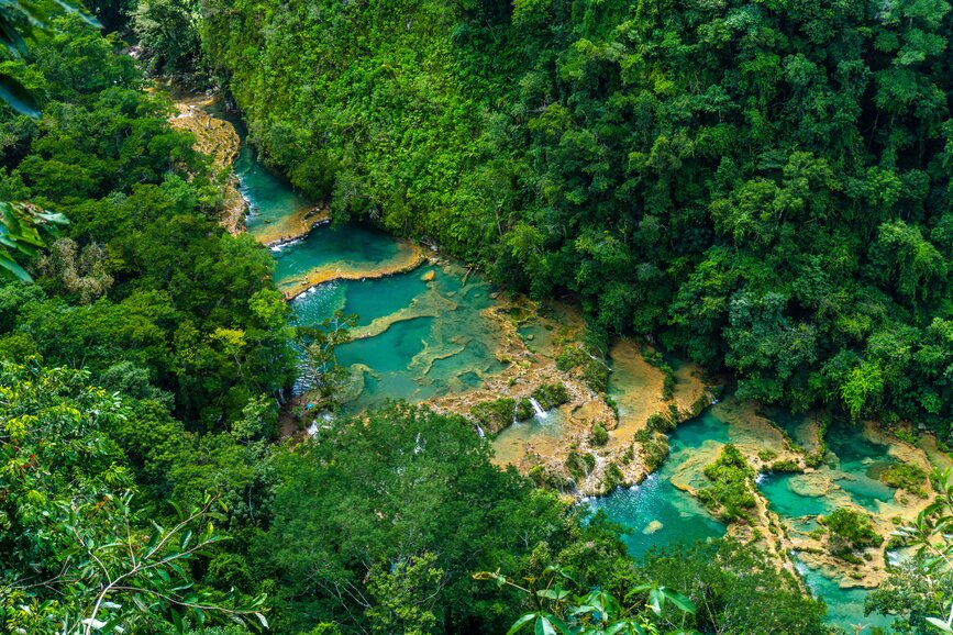 © Shutterstock - Maria Palacios Semuc Champey