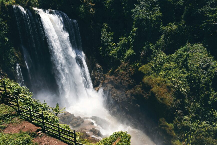 © Unsplash - Alex McCarthy Cascade de Pulhapanzak
