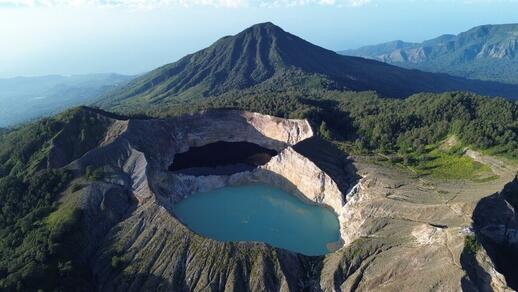 Volcan Kelimutu