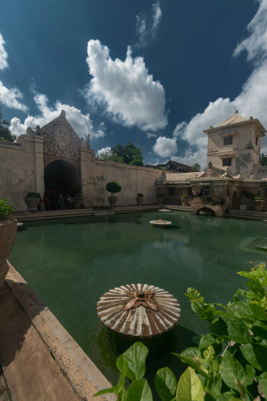 © Unsplash - Filipe Freitas Water palace de Yogyakarta