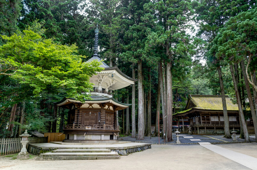 © Shutterstock - Mathias Berlin Temple Koya San Wakayama Osaka