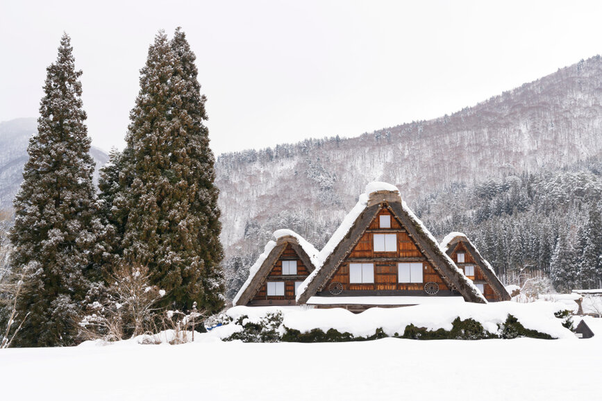 © Shutterstock - NICHAPA KLADNARONG Shirakawa-go
