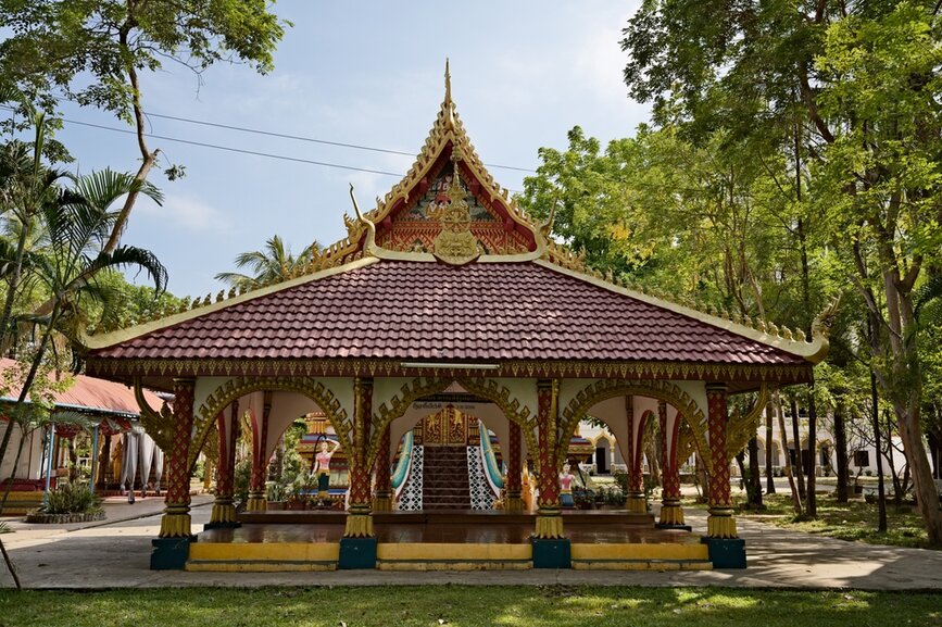 © Shutterstock - Francky38 Temple Attapeu