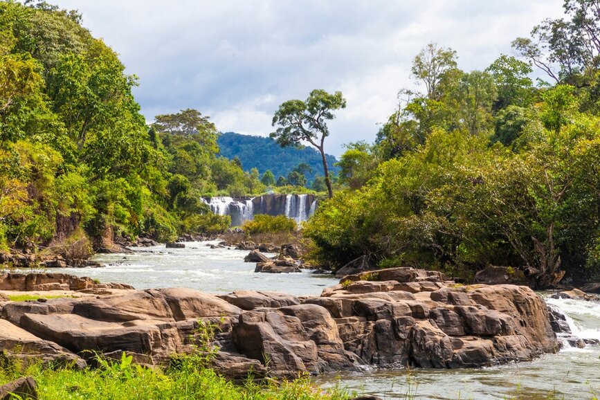 @Shutterstock - Tanya Jones Tad Lo Chutes