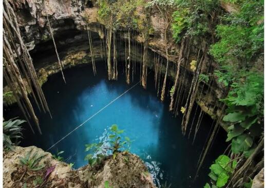 Cenote de Peba