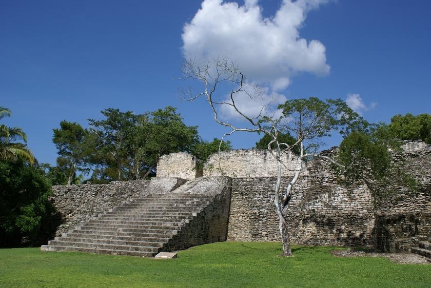 © Shutterstock - Rainer Lesniewski Visiter la cité maya de Kohunlich