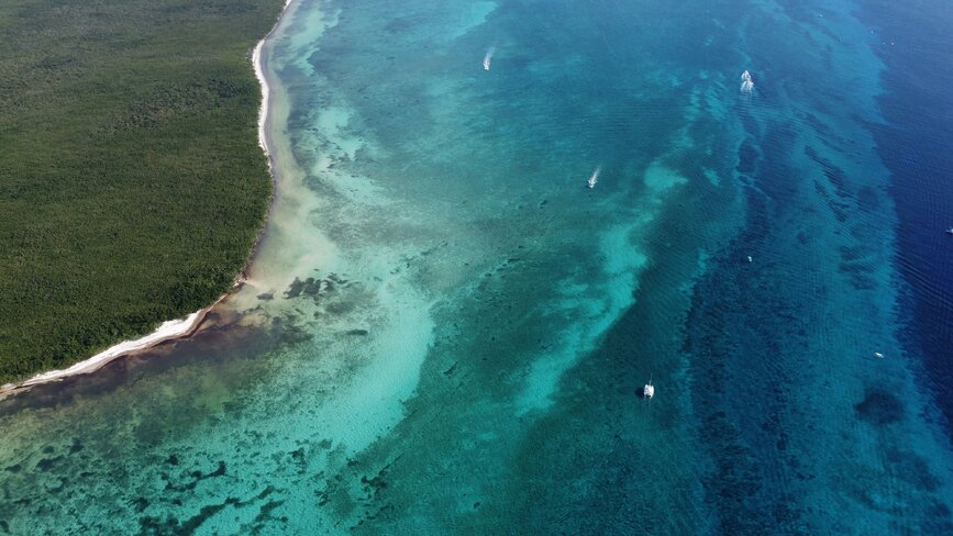 © Unsplash - Luca Dimola Ile de Cozumel