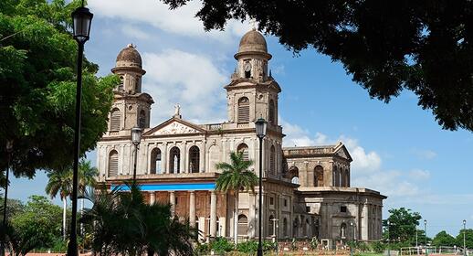 © IStock - dimarik Visite de Managua avec sa vieille cathédrale