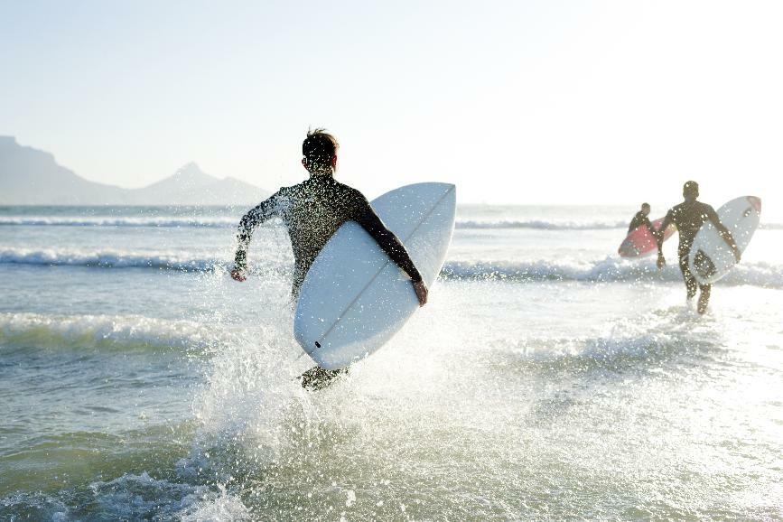 © IStock - subman Cours de surf