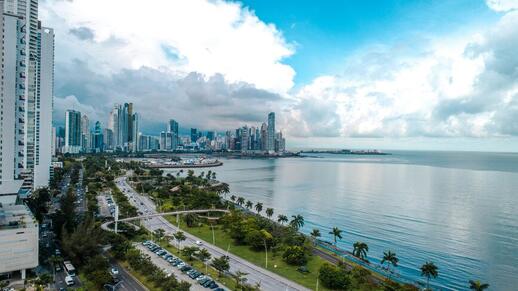 © Unsplash- Luis Aleman Panama City
