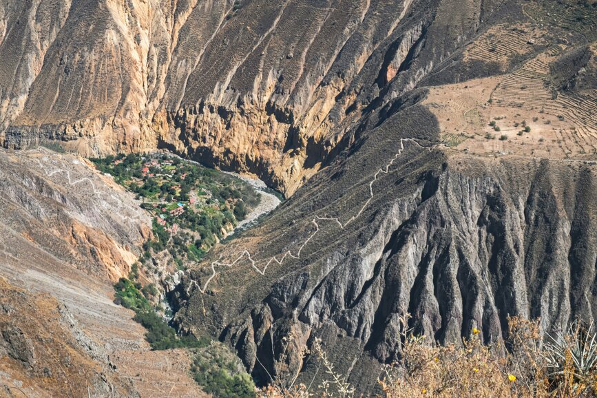 © Unsplash - Sander Lenaerts Canyon