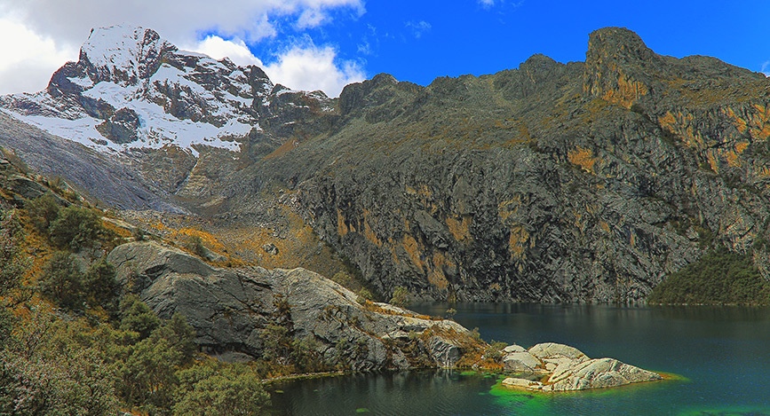 © IStock - agustavop Lagunes de la Cordillère Blanche