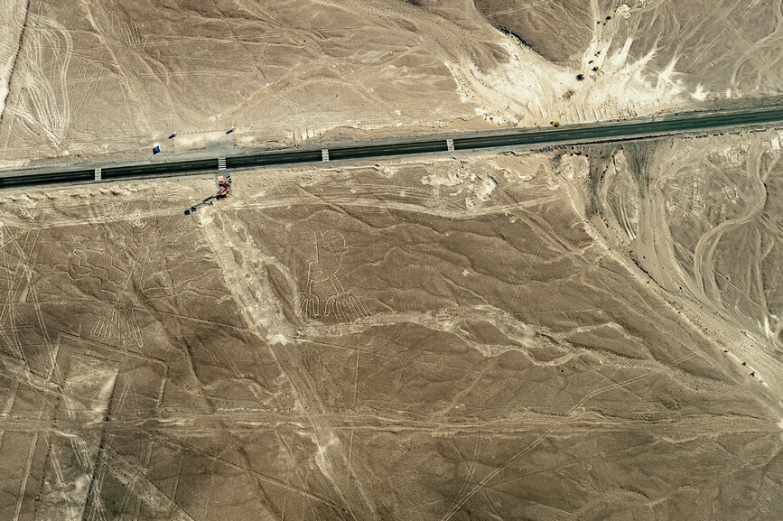 © Unsplash - Alexander Schimmeck Lignes de Nazca