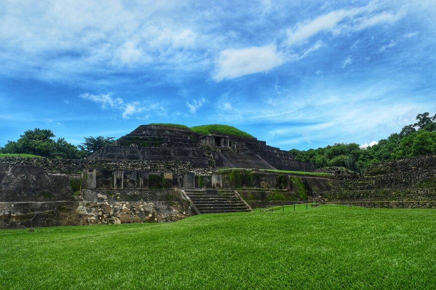 © Unsplash - Luis Rodriguez El Tazumal