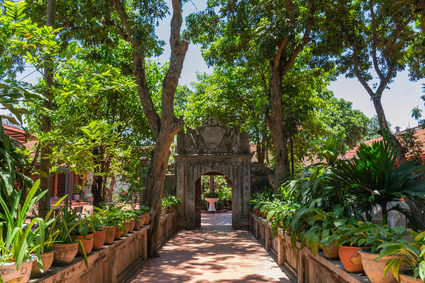 © Shutterstock - Dinh Chi Village Duong Lam