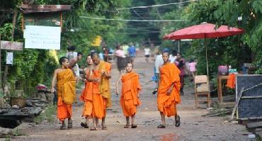 Visiter Village de Muang Ngoi Neua