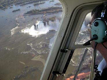 Visiter Survol en hélicoptère des chutes