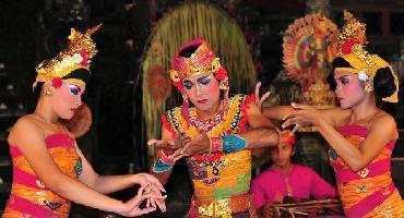 Visiter Soirée de danses traditionnelles indonésiennes (soirée spectacle)