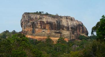 Visiter Rocher du Lion à Sigiriya (UNESCO)