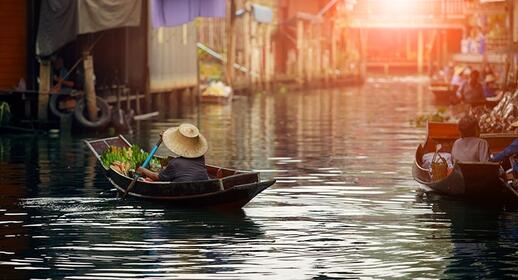 Visiter Les marchés flottants (Damnoen Saduak ou Amphawa)